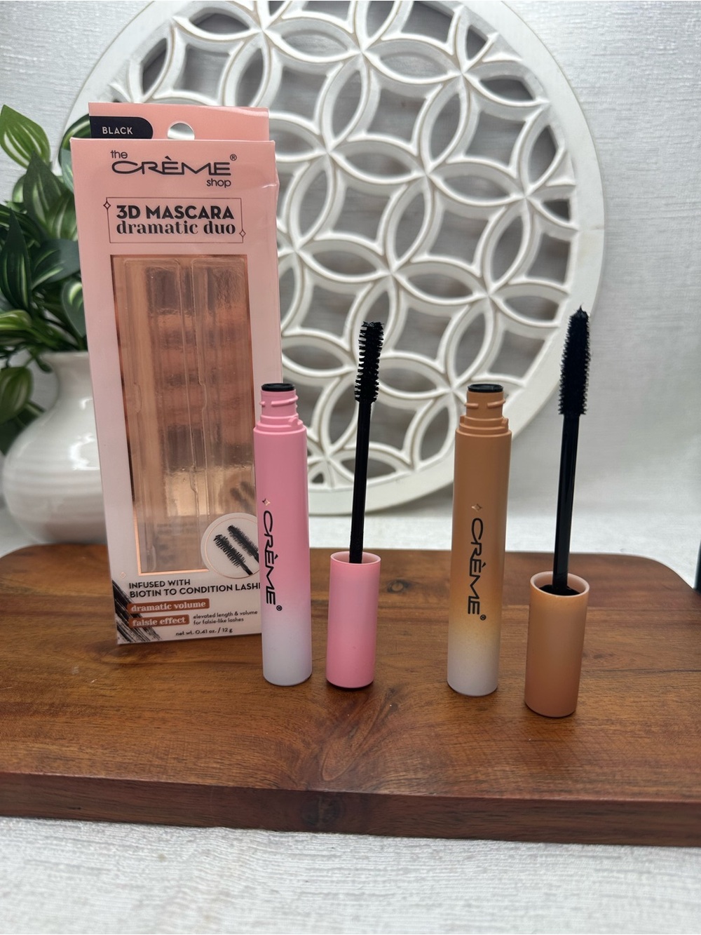 $18 The crème shop 3D mascara duo